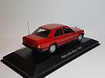 Mercedes 190E (W201) 1984 г. Maxichamps