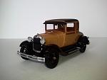 Ford Model A Standard Coupe 1928 Beige (Minichamps)