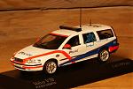 Minichamps -  Volvo V70  - ´Police Geneve